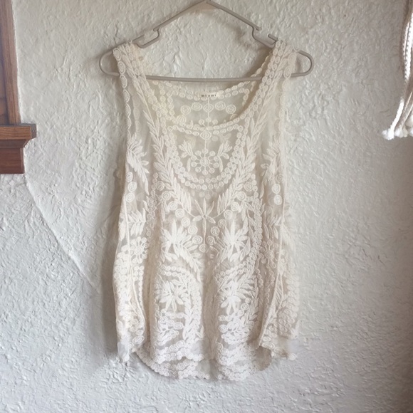 Boho gorgeous lace tank size medium cream - Picture 2 of 4